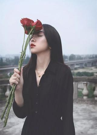 缘来缘去梦一场一拍即合